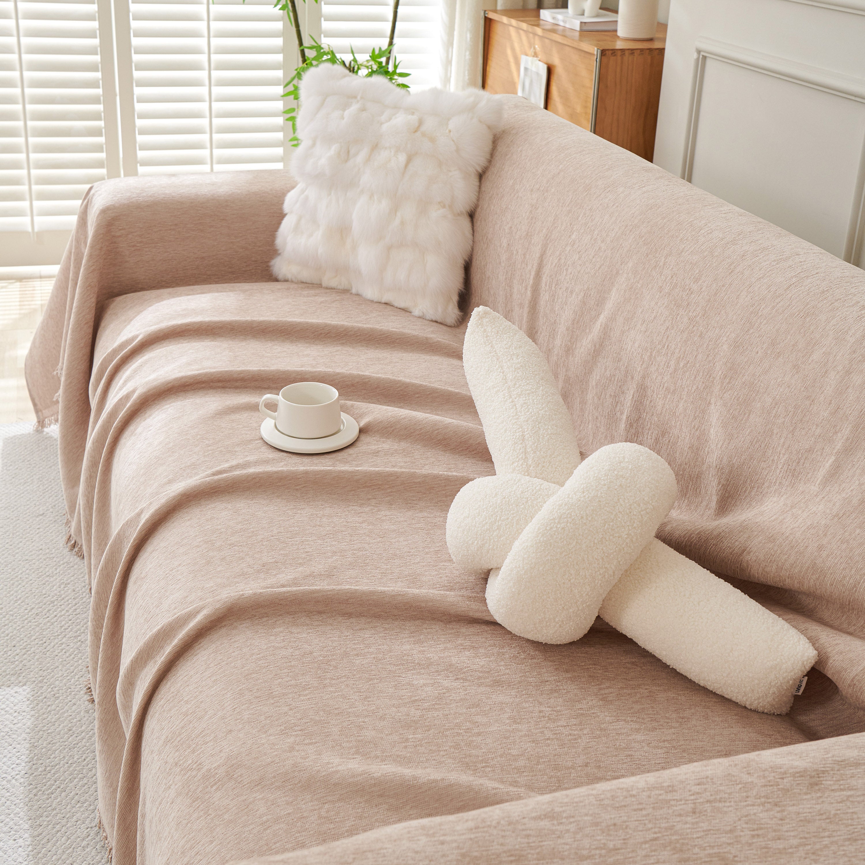 Solid Color Chenille Sofa Throw Blanket, Modern Decor Soft Couch Cover with Fringes
