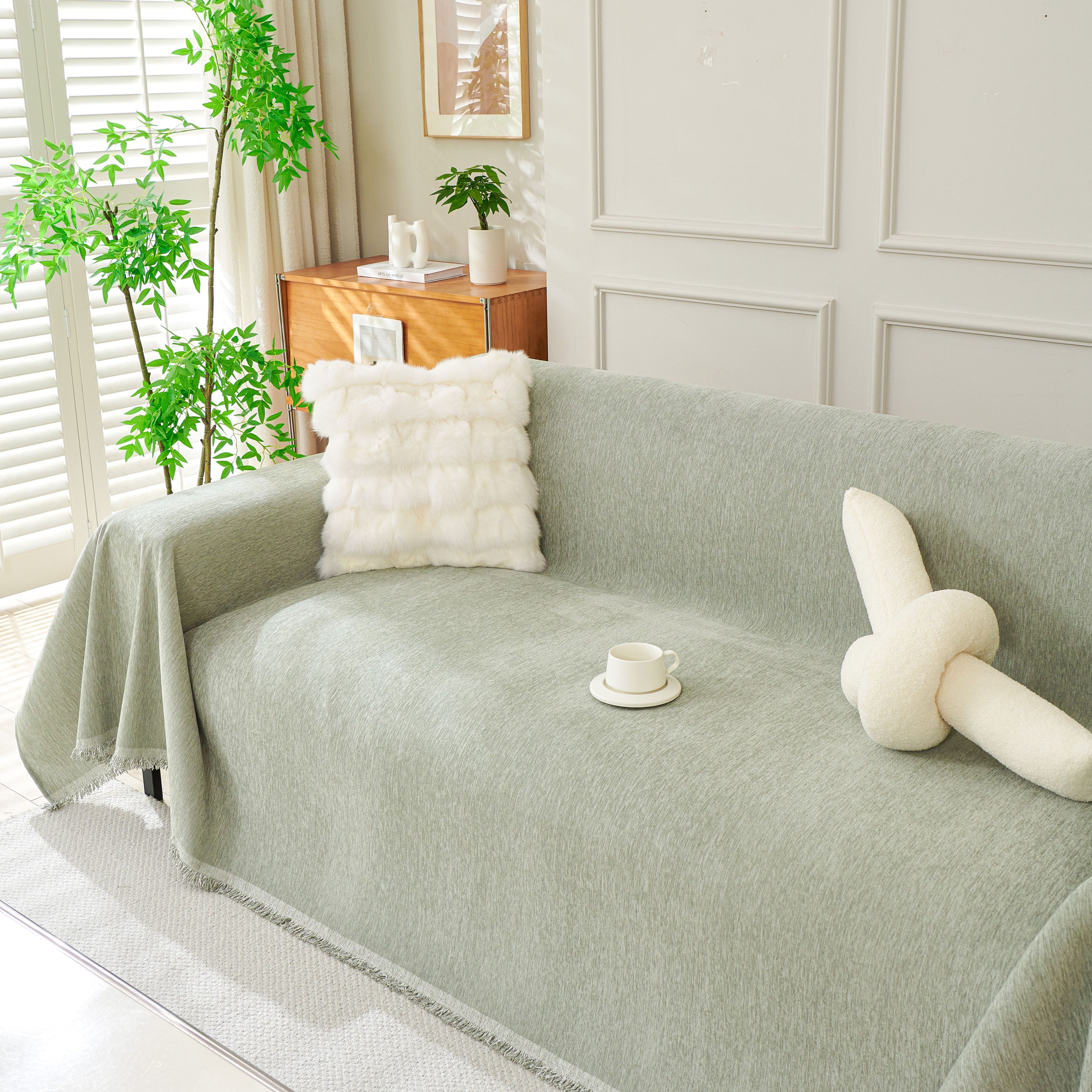 Solid Color Chenille Sofa Throw Blanket, Modern Decor Soft Couch Cover with Fringes