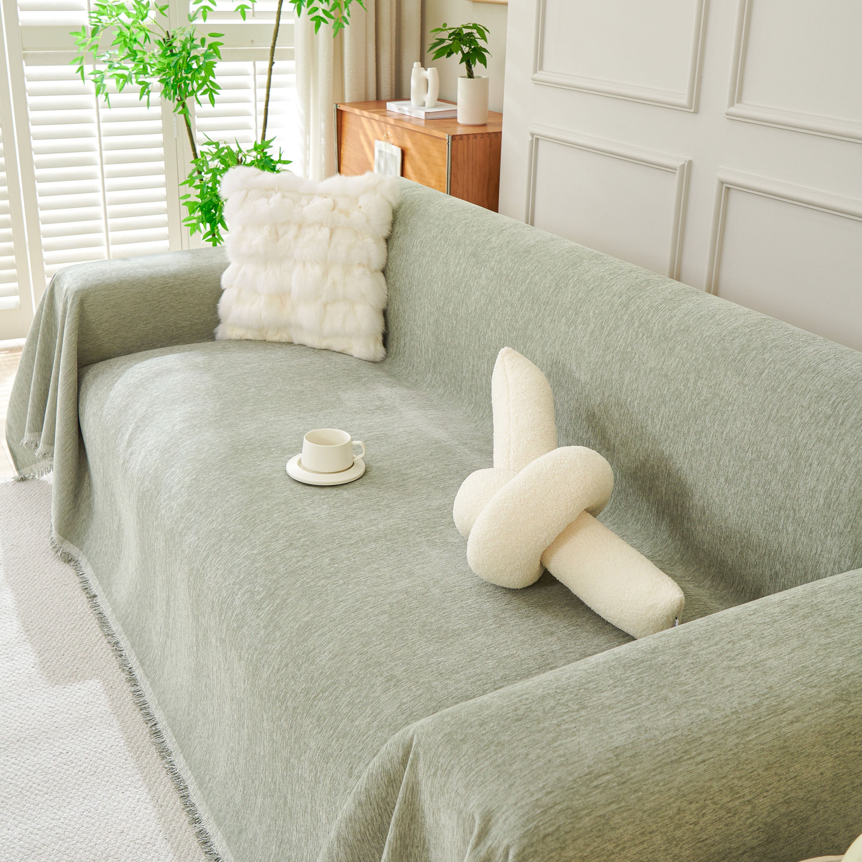 Solid Color Chenille Sofa Throw Blanket, Modern Decor Soft Couch Cover with Fringes