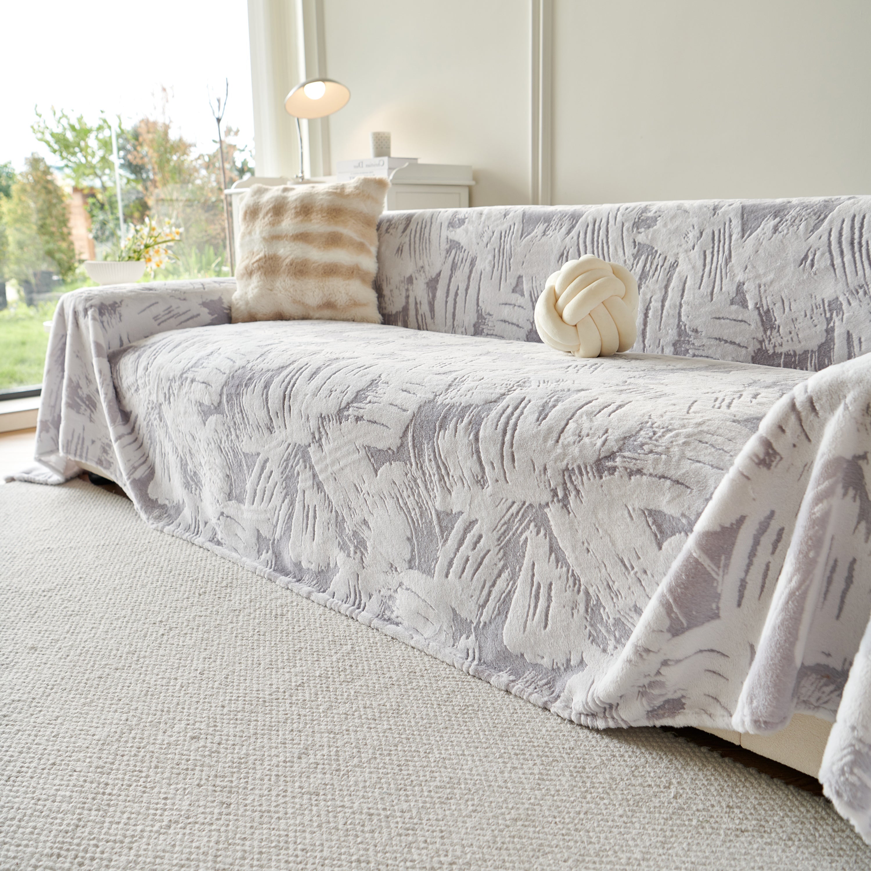 Plush Faux Fur Warm Sofa Cover with Waves Jacquard Textured Throw Blankets for Couch