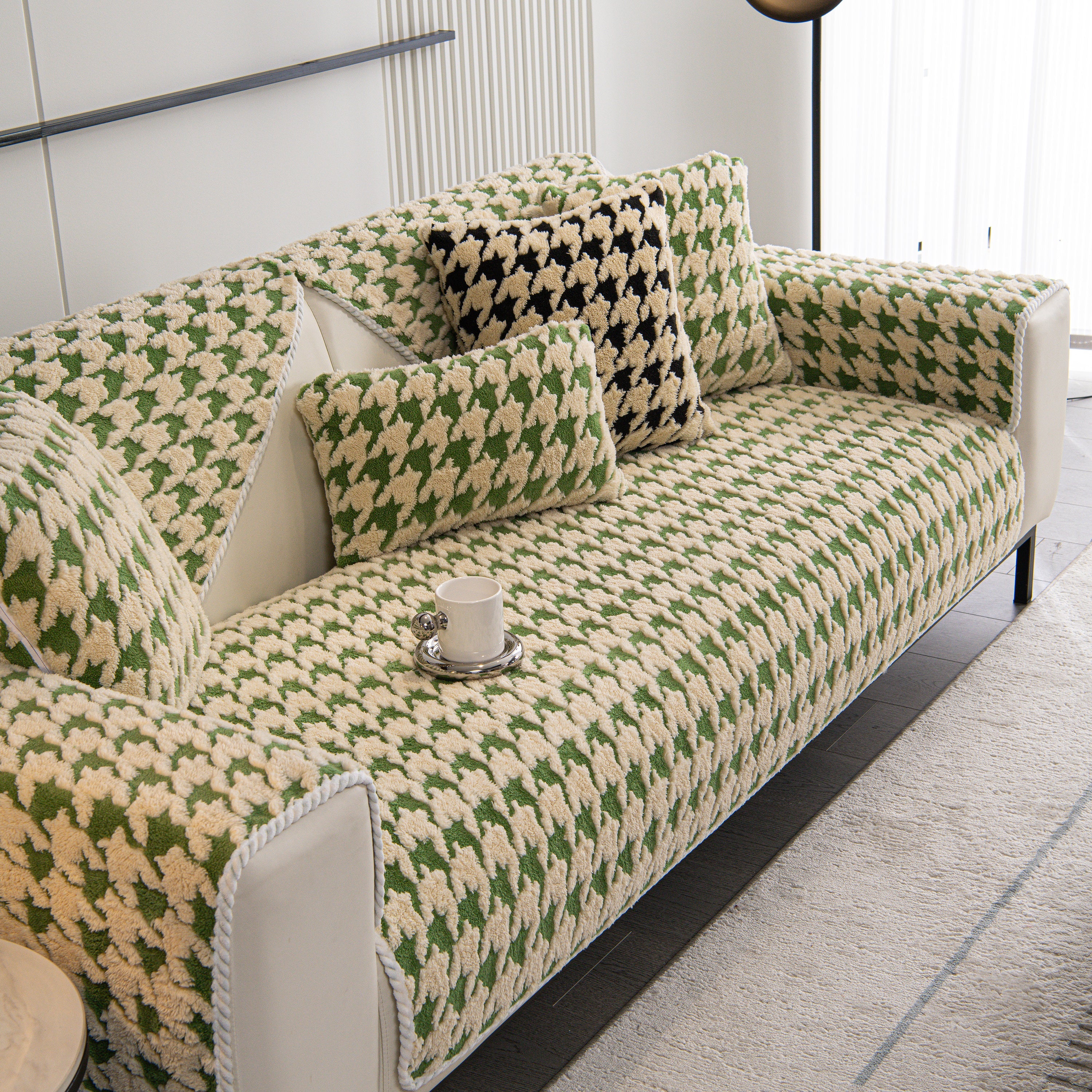 Winter Thickened Sherpa Fleece Houndstooth Sofa Cushion, Non-slip Sofa Cover with Plush
