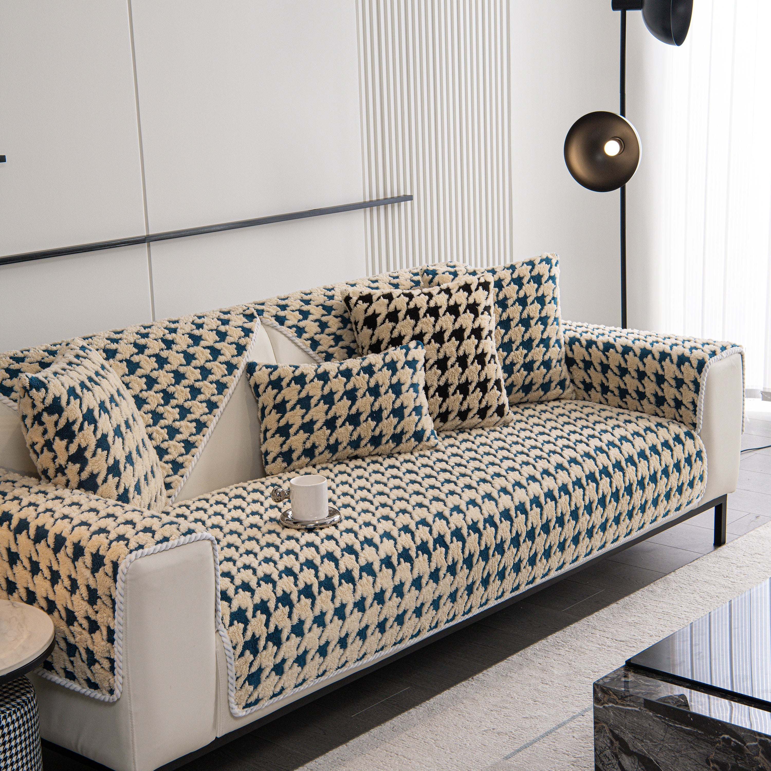 Winter Thickened Sherpa Fleece Houndstooth Sofa Cushion, Non-slip Sofa Cover with Plush
