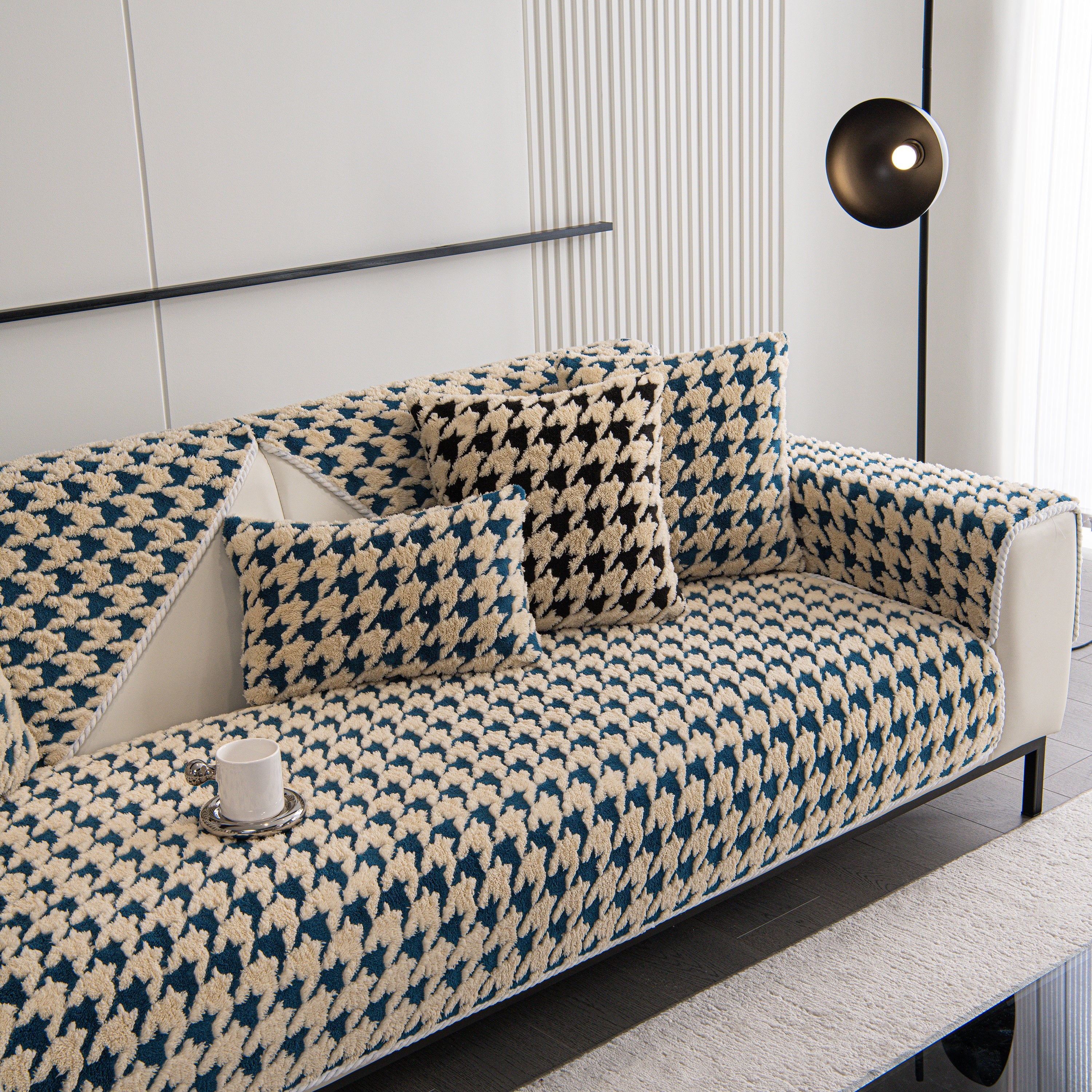 Winter Thickened Sherpa Fleece Houndstooth Sofa Cushion, Non-slip Sofa Cover with Plush