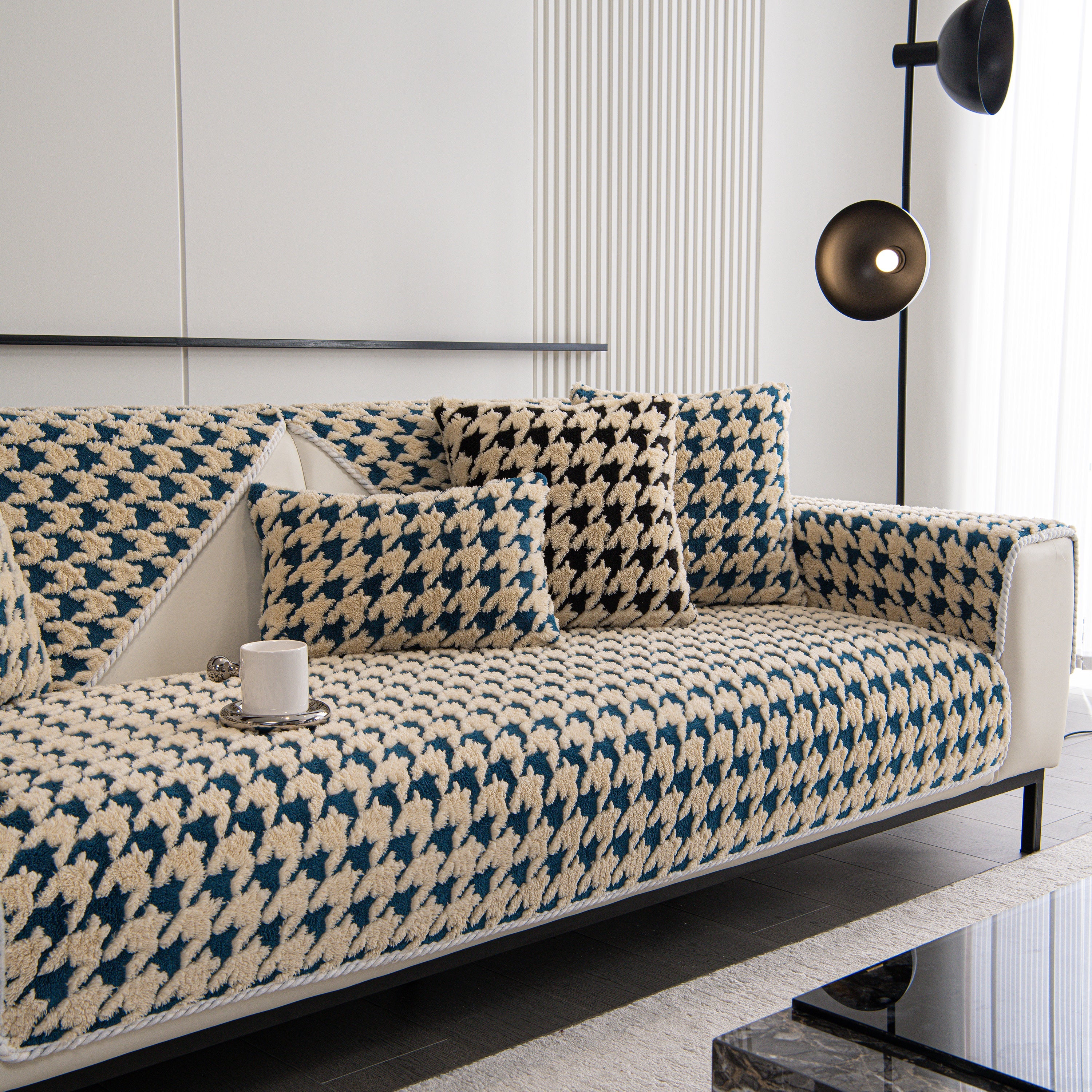 Winter Thickened Sherpa Fleece Houndstooth Sofa Cushion, Non-slip Sofa Cover with Plush