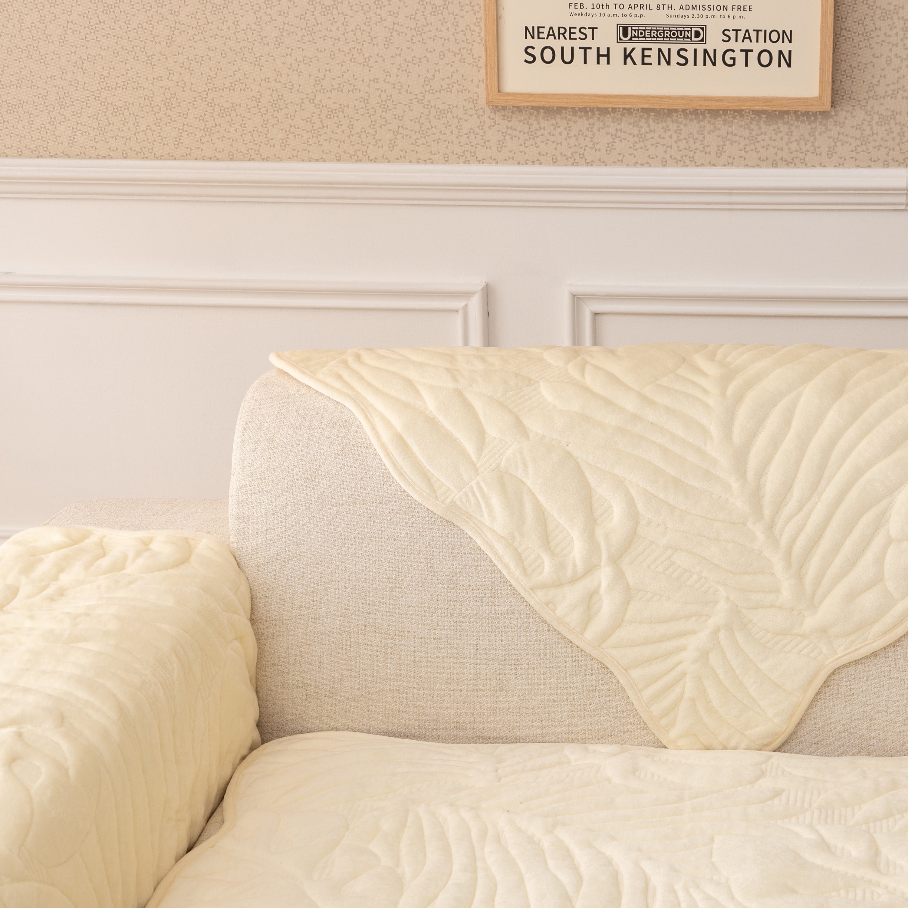 Soft Furry Velvet Plush Non-Slip Sofa Cover Quilted Palm Leaves Sectional Couch Cover for Kids and Pets