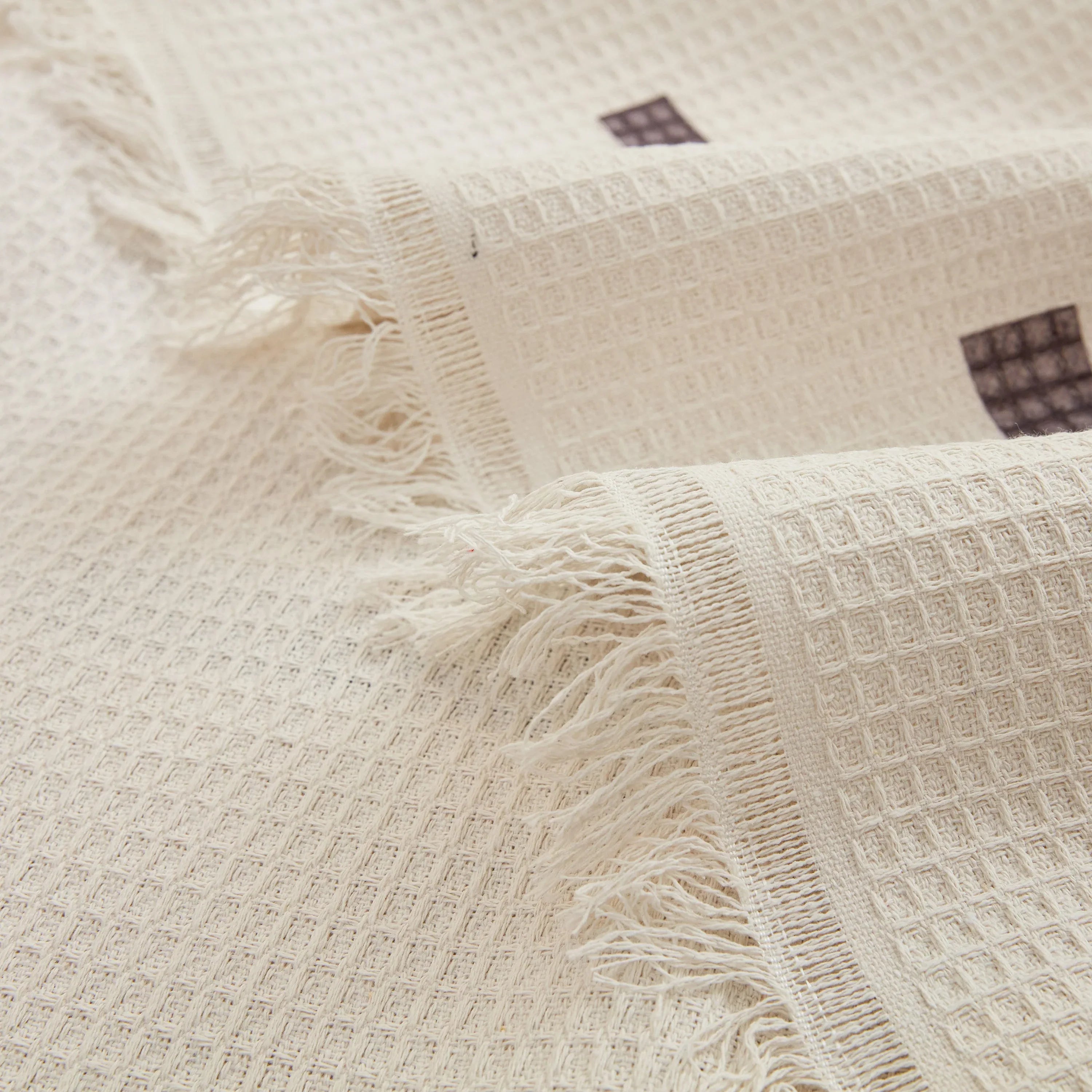 High-Quality Fabric Non-Slip Sofa Cover Throw, Throw Blankets for Couch, Furniture Covers for Pets - TaroTextile