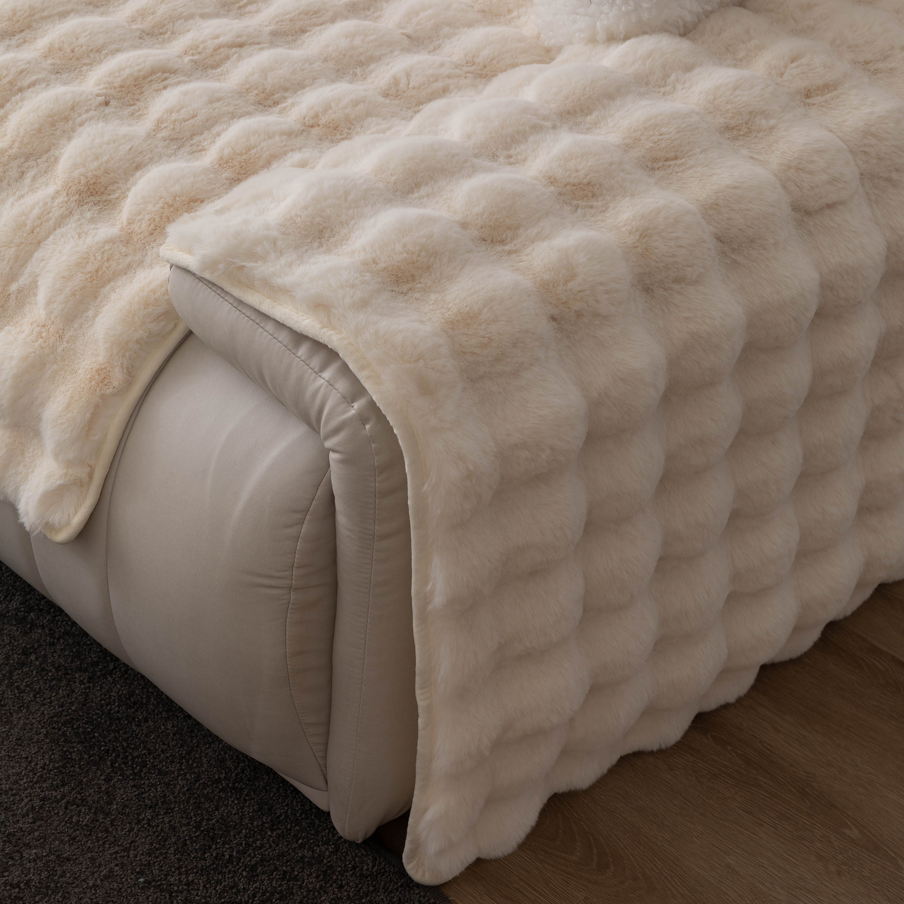 Thick Sofa Cushion Solid Color Faux Fur Fluffy Sofa Cushion Non-Slip Couch Covers