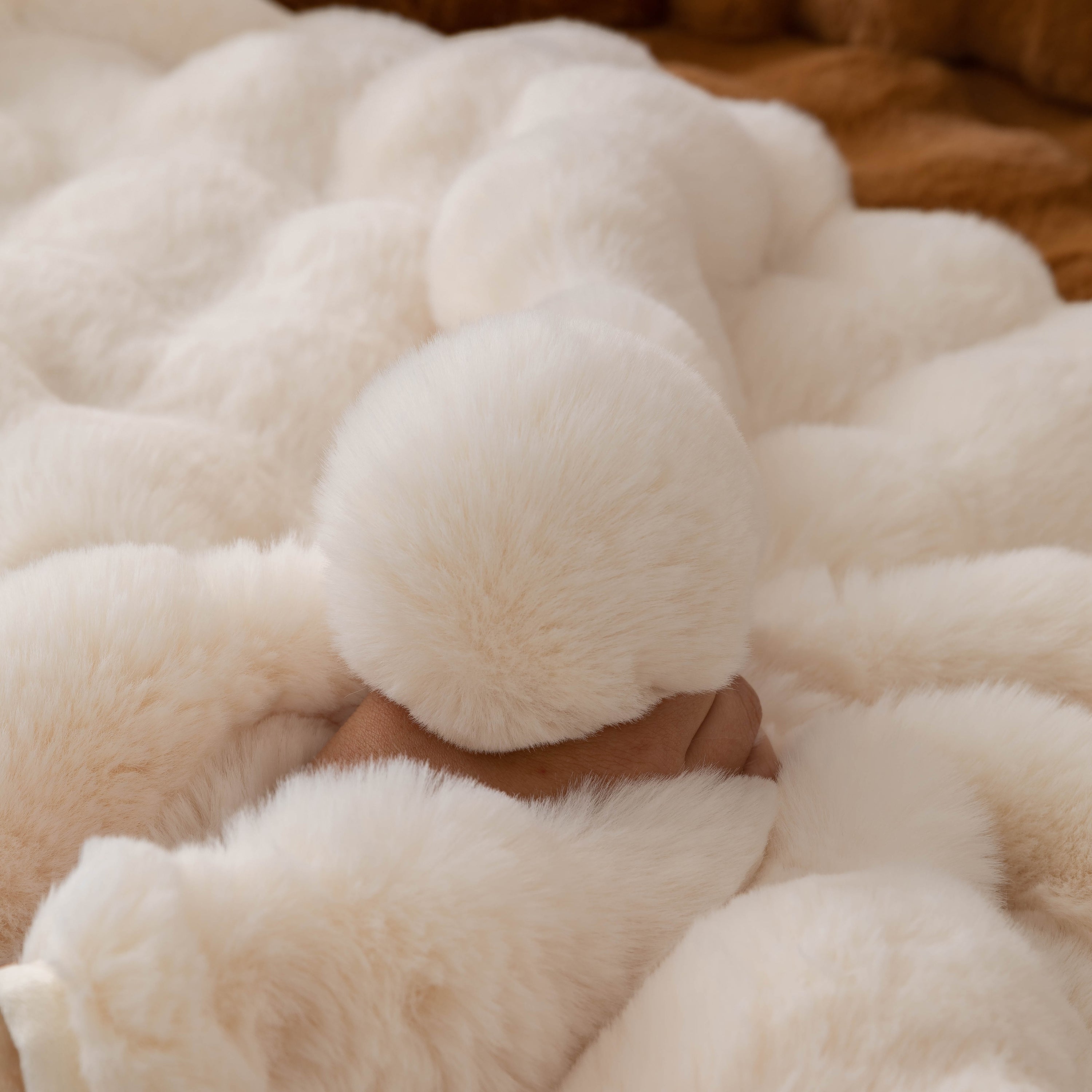 Thick Sofa Cushion Solid Color Faux Fur Fluffy Sofa Cushion Non-Slip Couch Covers