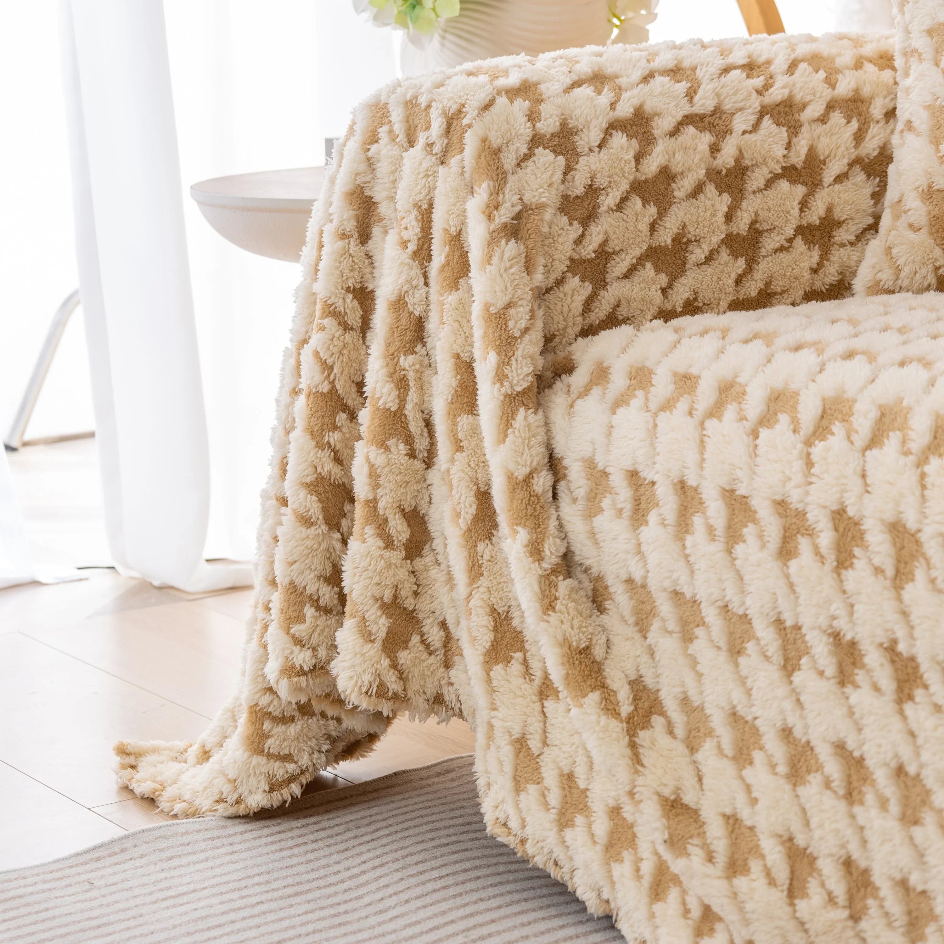 Luxury Plush Universal Couch Cover Blanket, Washable Couch Protector Houndstooth Sofa Covers - TaroTextile