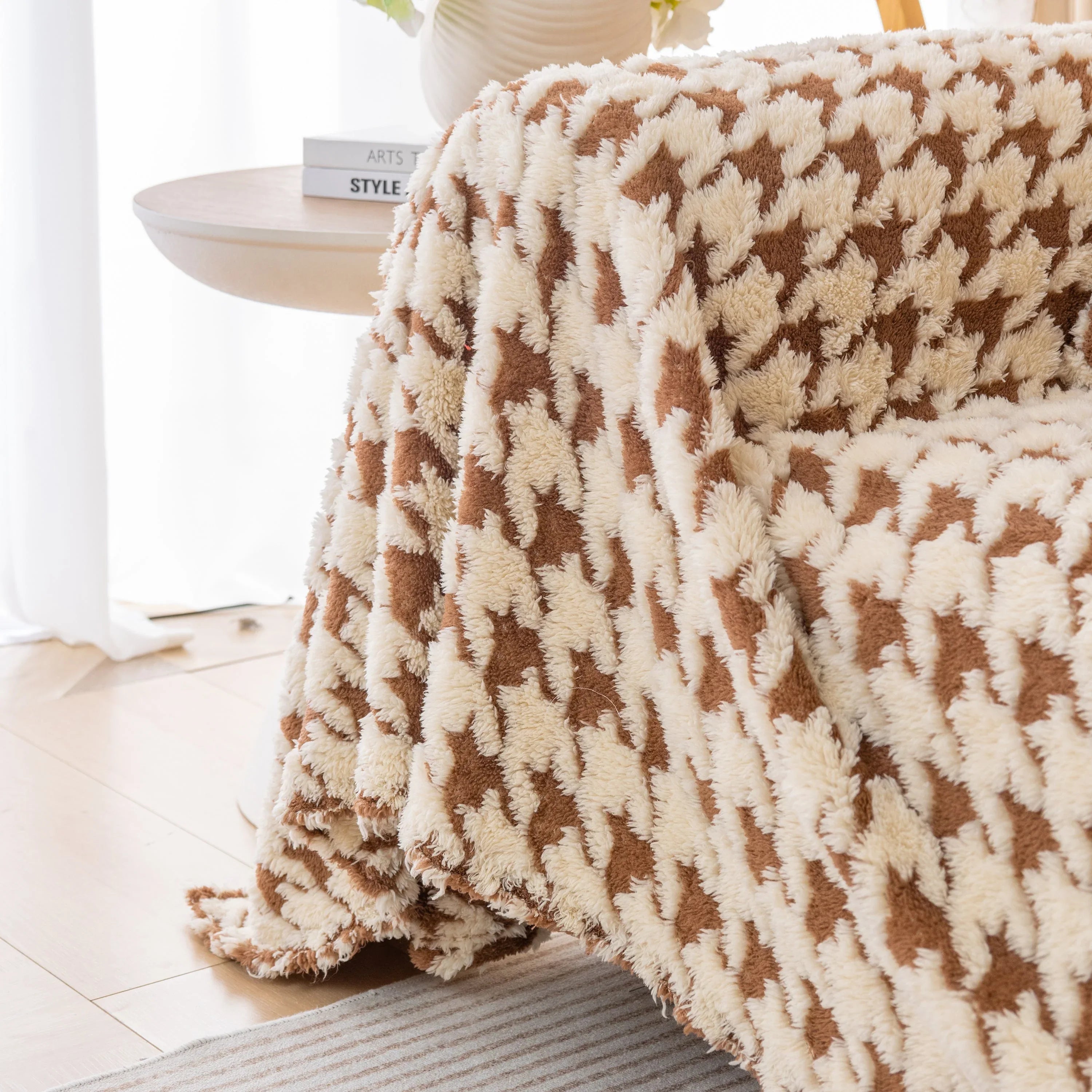 Luxury Plush Universal Couch Cover Blanket, Washable Couch Protector Houndstooth Sofa Covers - TaroTextile