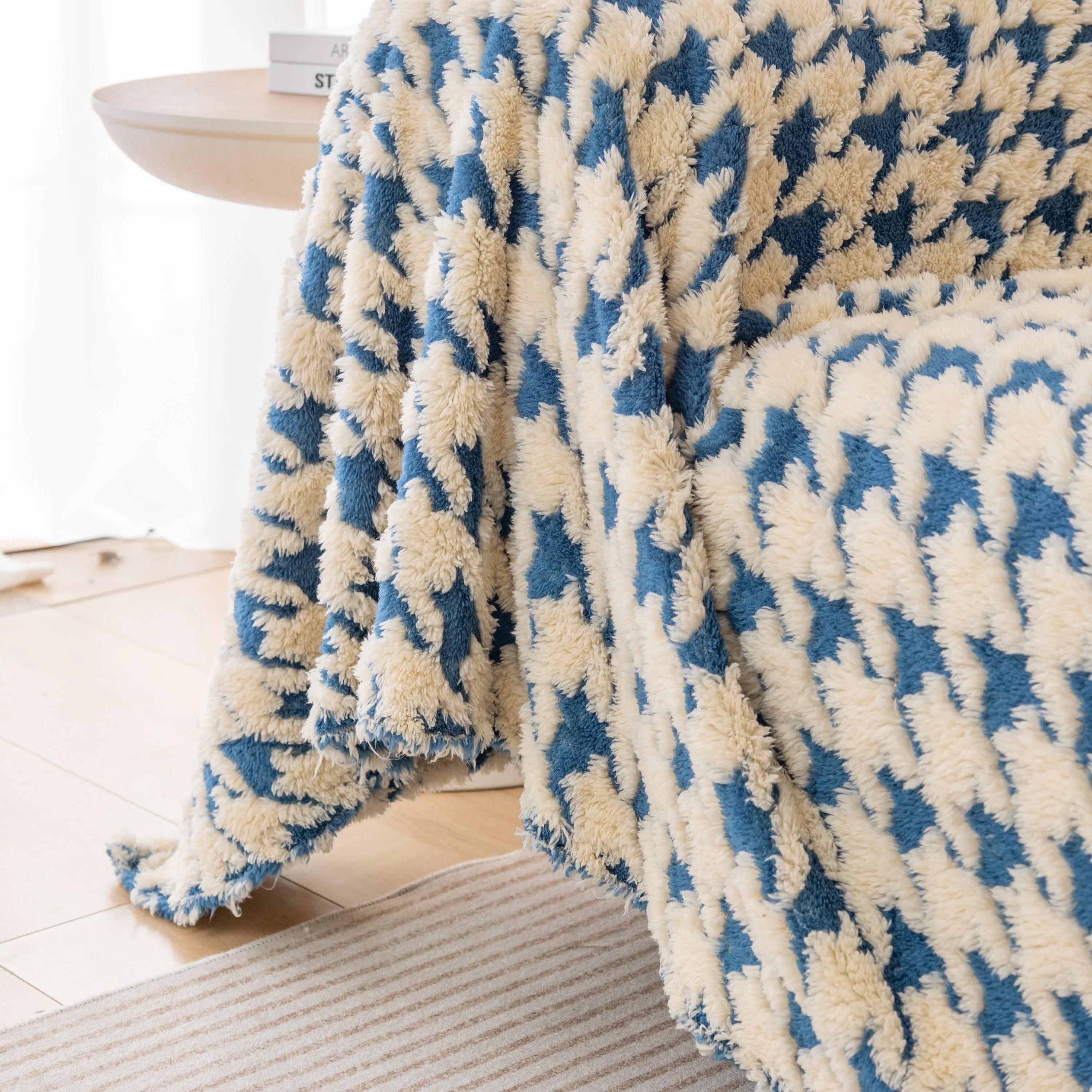 Luxury Plush Universal Couch Cover Blanket, Washable Couch Protector Houndstooth Sofa Covers - TaroTextile