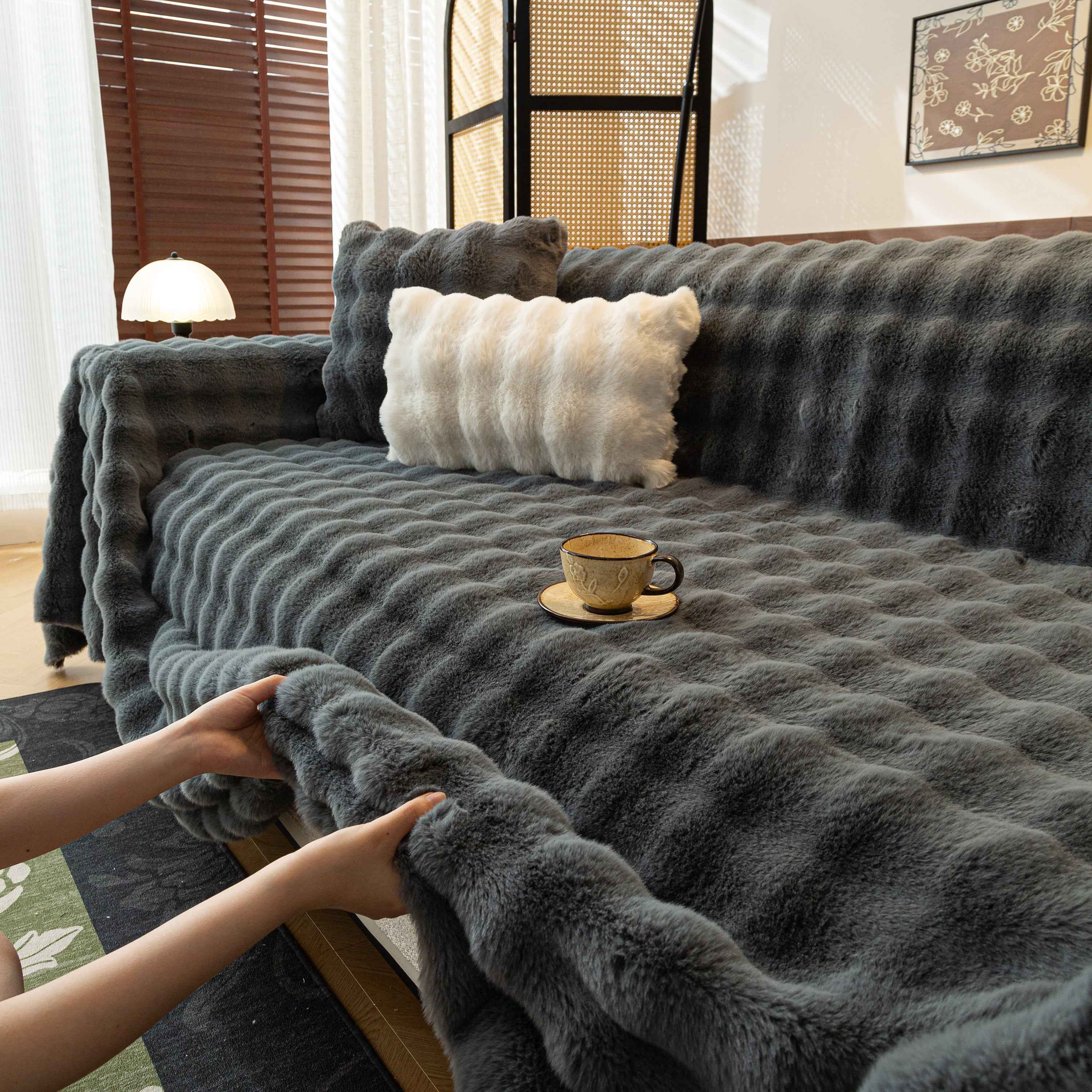 Thick Faux Fur Sofa Cover Fluffy Plush Warm Sofa Slipcover Furniture Protector for Couch Bed