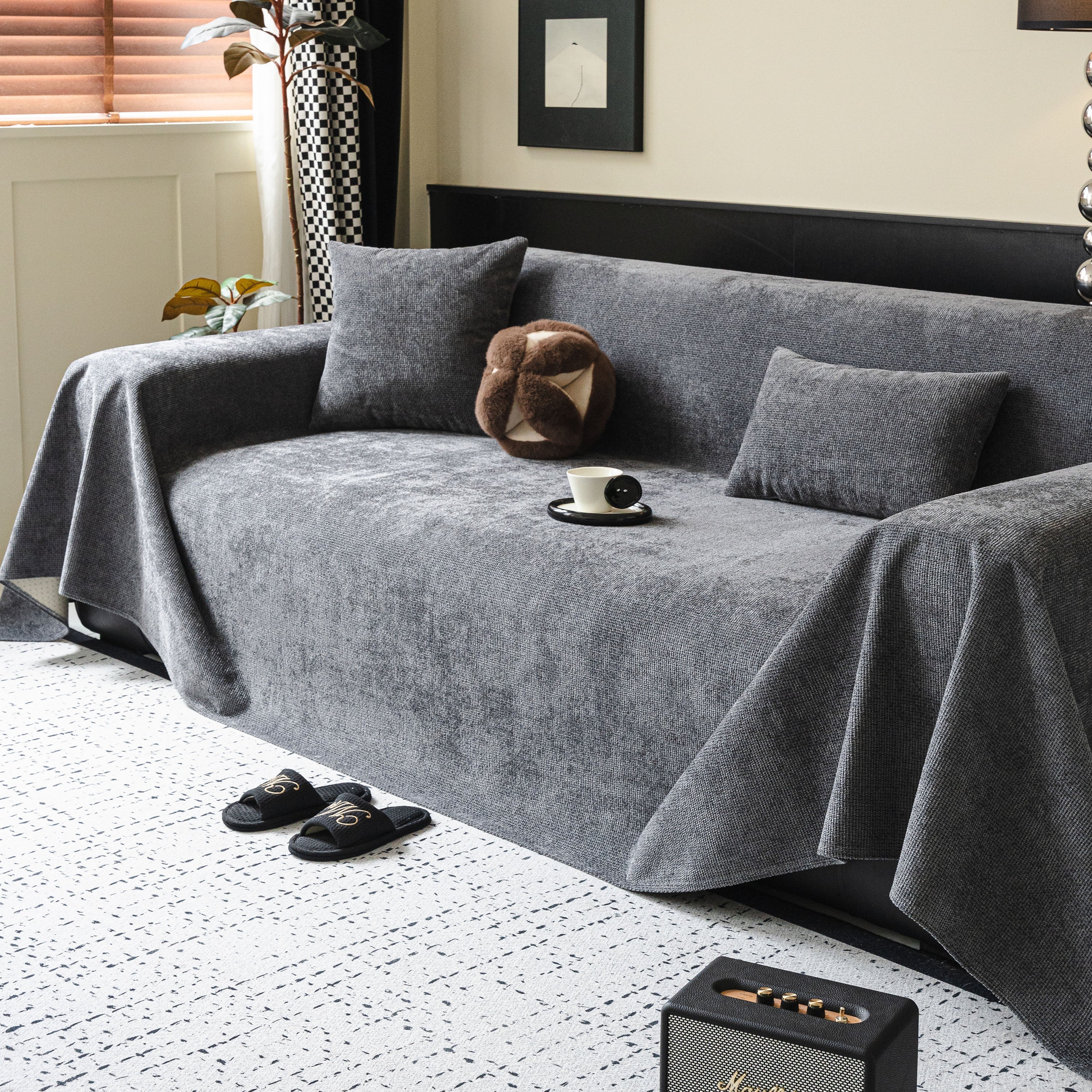 Waterproof Couch Throw Cover for Dogs, Non Slip Scratch Resistant Pet Couch Cover