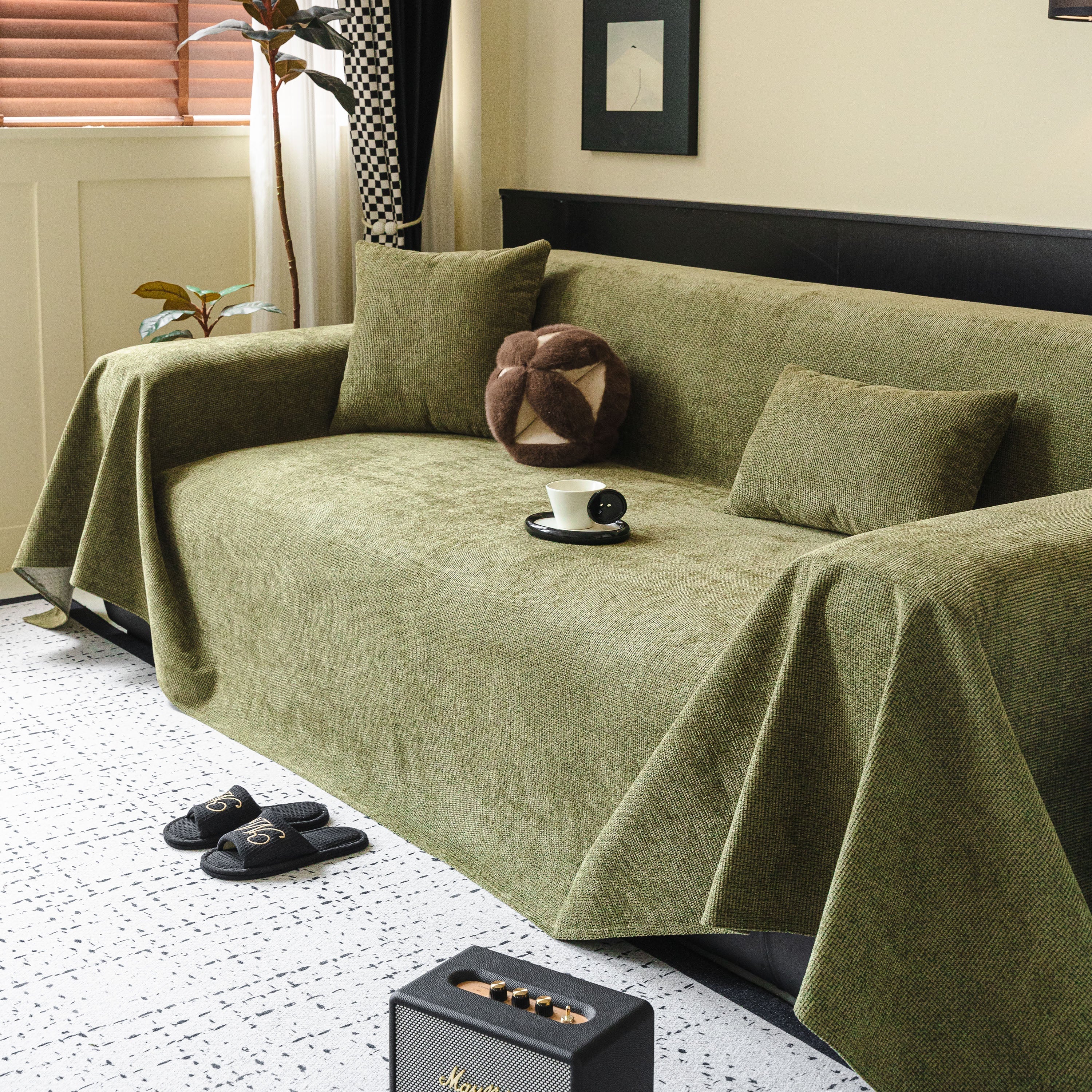 Waterproof Couch Throw Cover for Dogs, Non Slip Scratch Resistant Pet Couch Cover