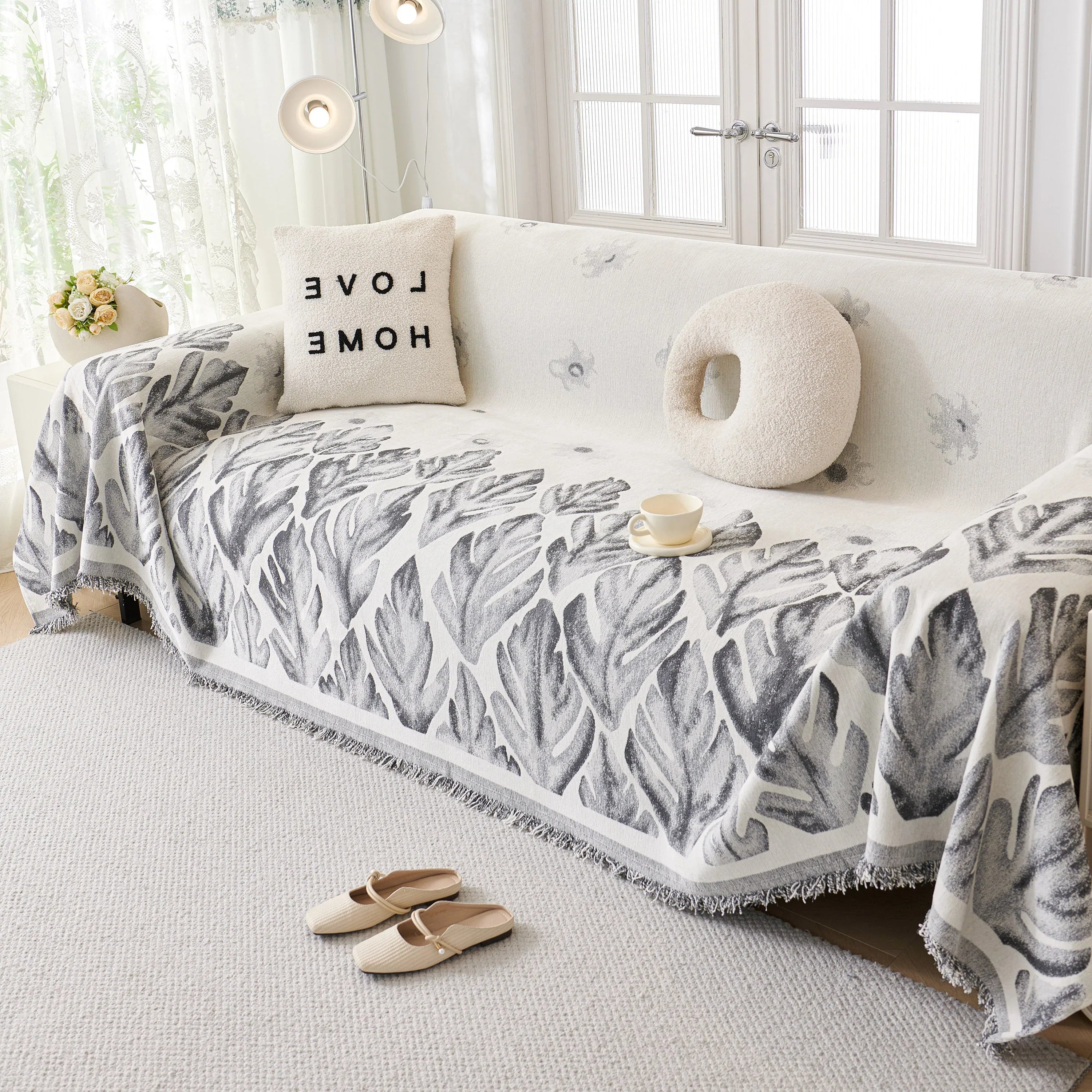 Soft Woven Leaf Couch Blanket, Pet-friendly Sectional Sofa Slipcover For Cats Dogs - TaroTextile