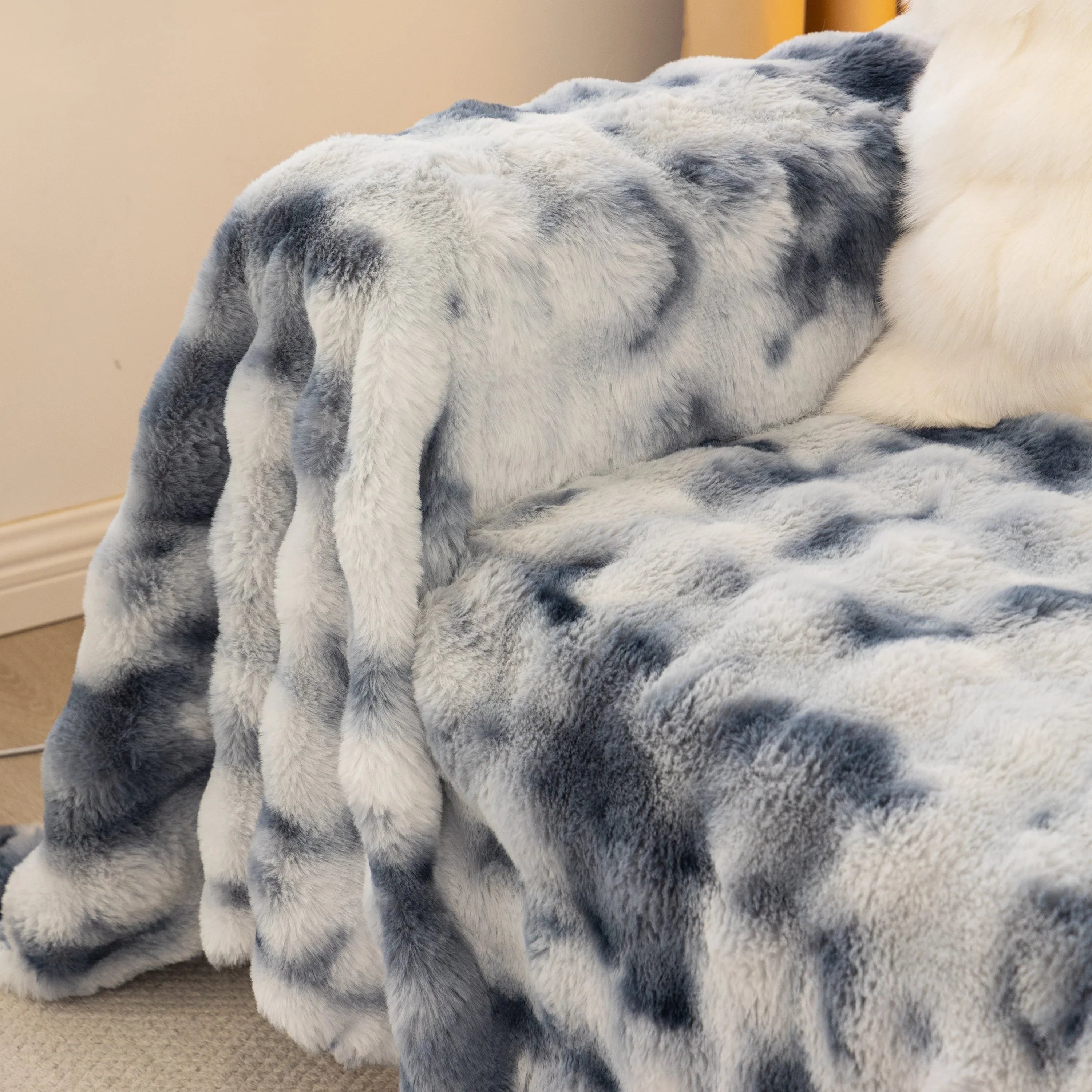 Thick Faux Fur Couch Cover Fluffy Fuzzy Warm Washable Furniture Protector for Kids Pets - TaroTextile