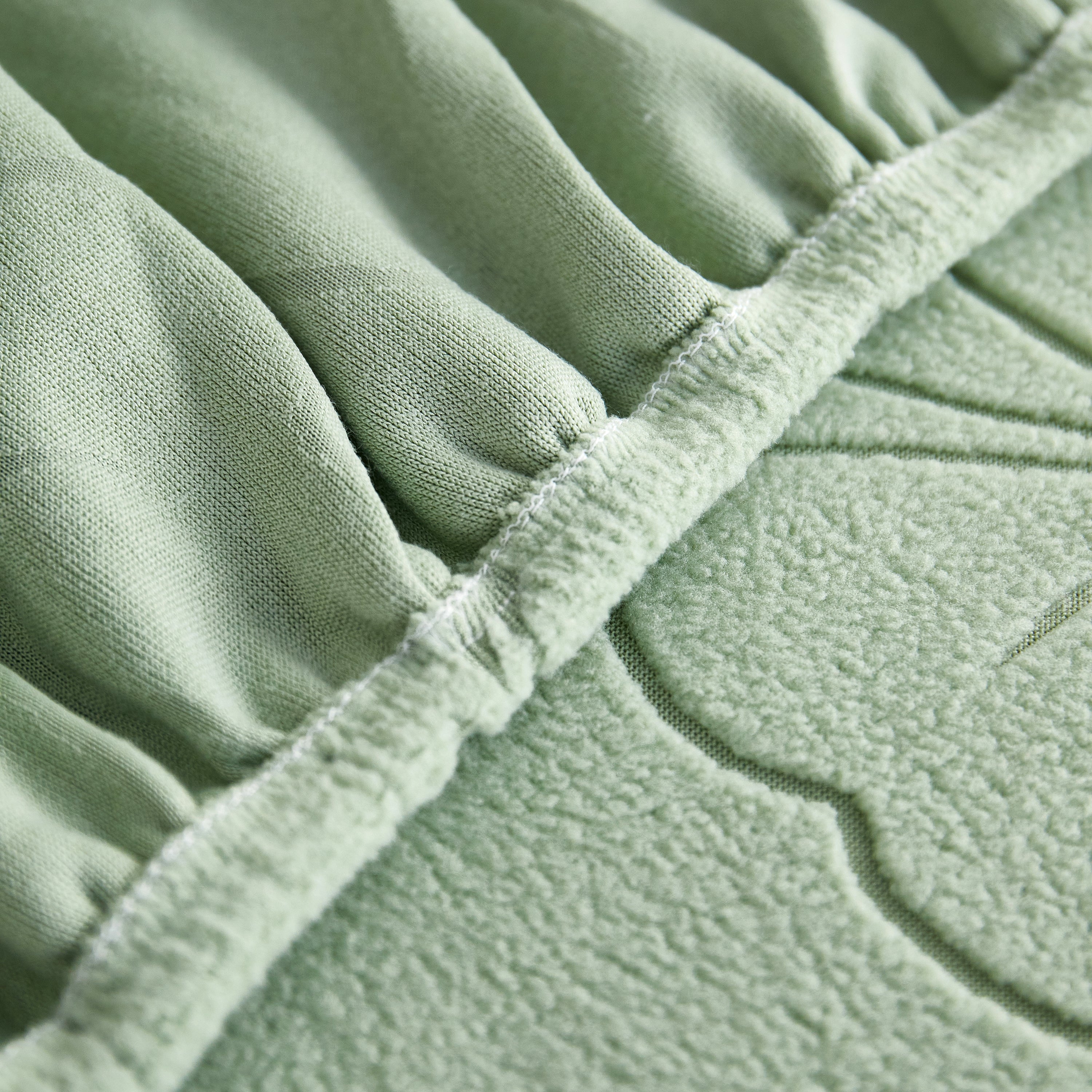 Lucky Clover Slipcover Non-Slip Stretch Jacquard Polar Fleece Sofa Cover for Pets, Cushions, Couches