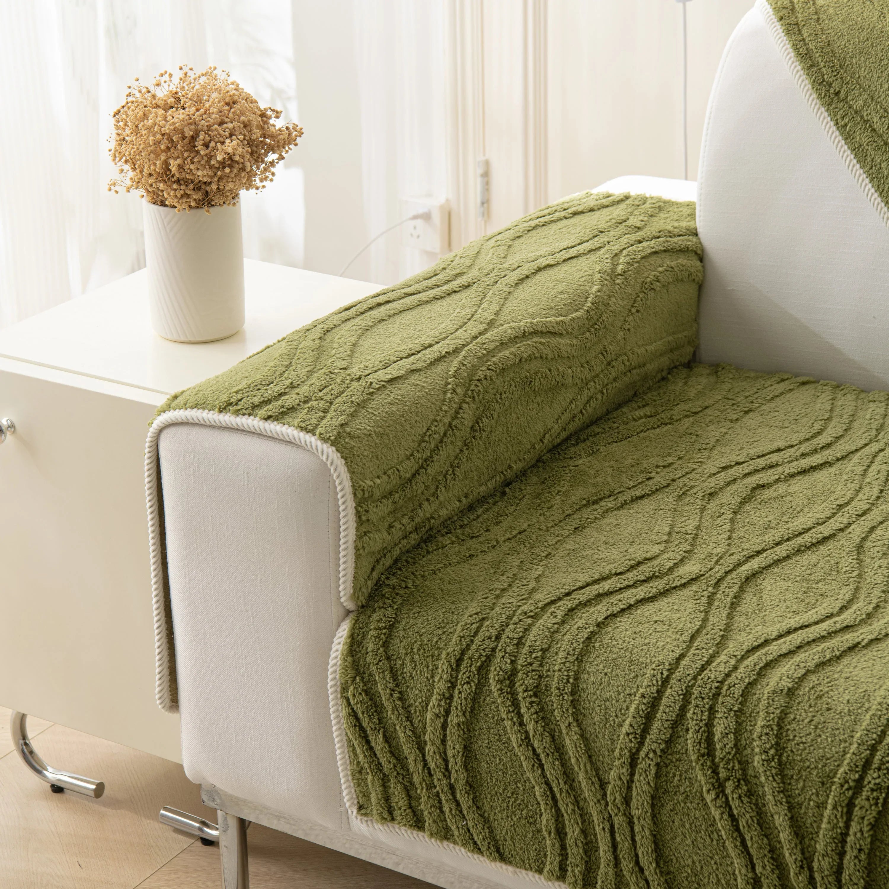 Winter Thickened Non-slip Blanket, Three-Dimensional Embossed Cotton Velvet Sofa Cover - TaroTextile
