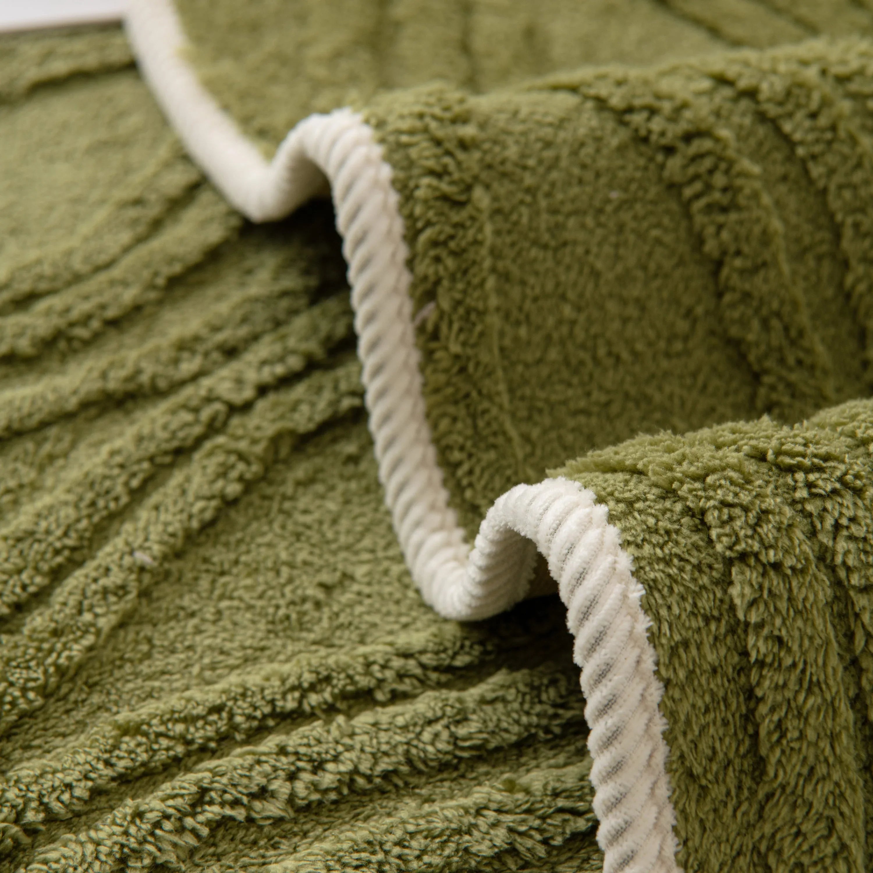 Winter Thickened Non-slip Blanket, Three-Dimensional Embossed Cotton Velvet Sofa Cover - TaroTextile