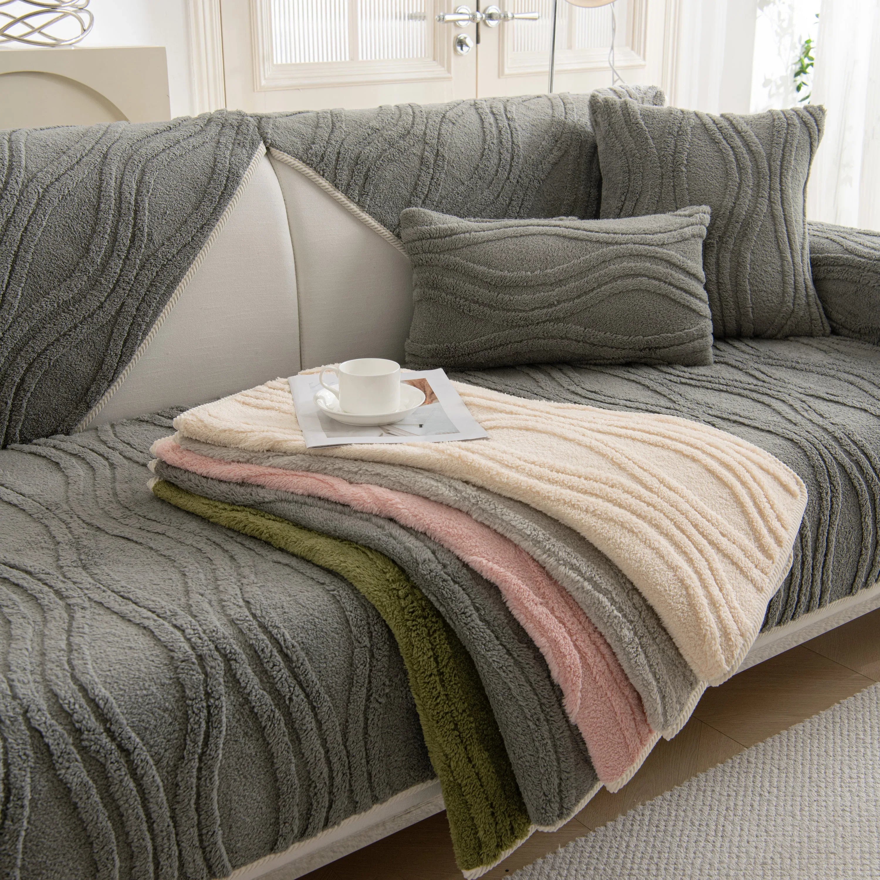 Winter Thickened Non-slip Blanket, Three-Dimensional Embossed Cotton Velvet Sofa Cover - TaroTextile